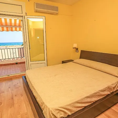 Holiday home Litoral Costa Dorada - Laura Only Families *
